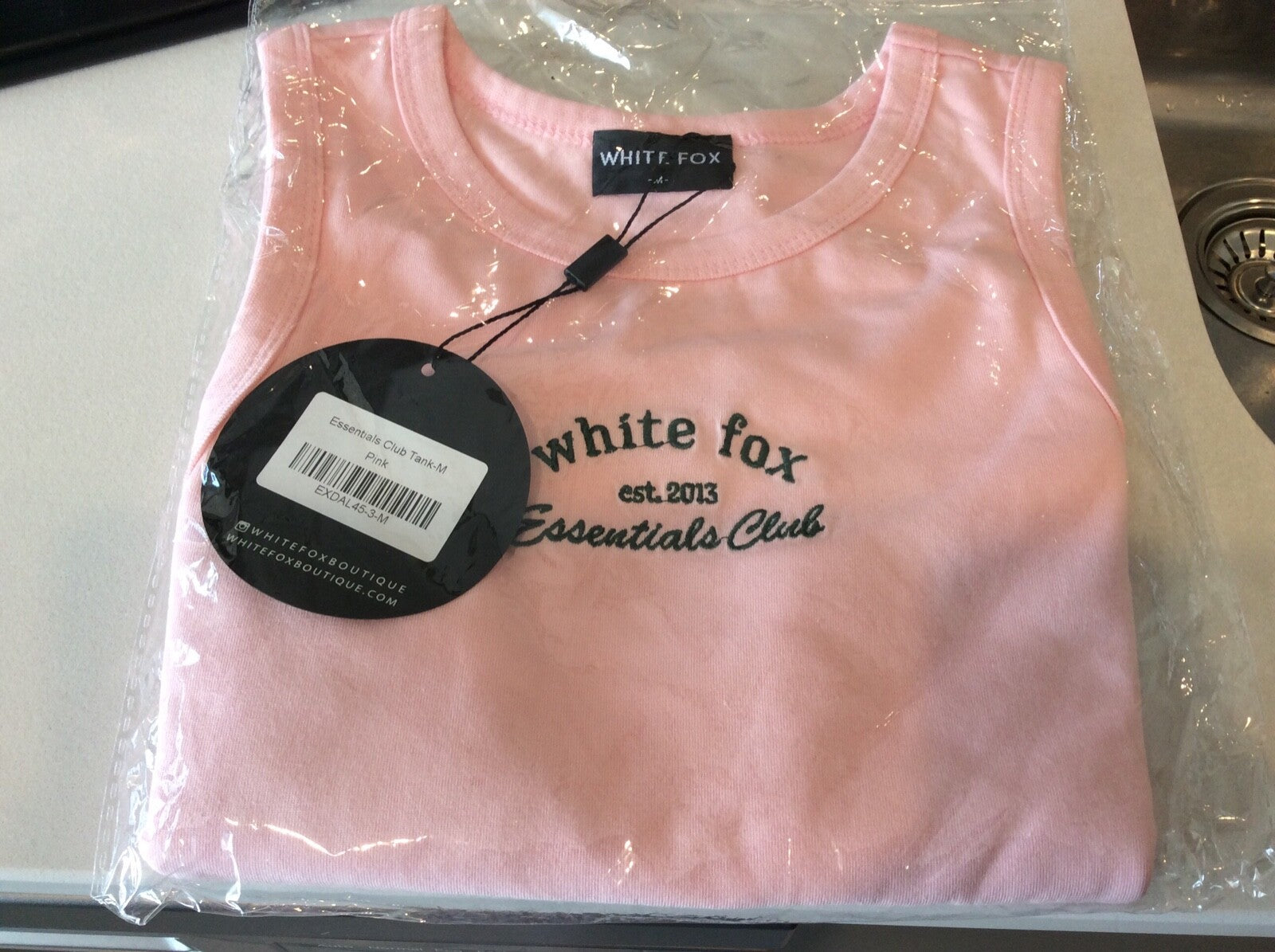 White Fox Essentials Club Tank Top Pink Size. Medium New Free Postage
